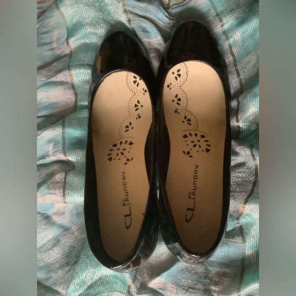 Black patent, heeled shoes from CL by Chinese Laundry. Size 6.5 women’s. - Picture 5 of 5